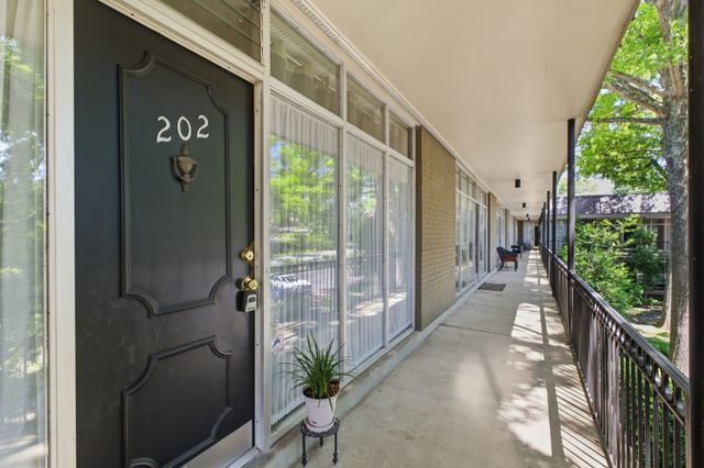 3909 Whitland Ave Apt 202, Nashville, TN 37205