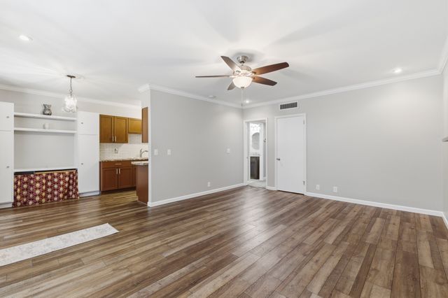 3909 Whitland Ave Apt 202, Nashville, TN 37205
