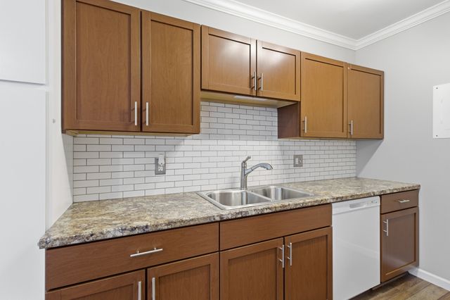 3909 Whitland Ave Apt 202, Nashville, TN 37205