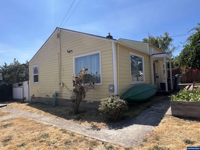 210 Hoyt St S, Salem, OR 97302