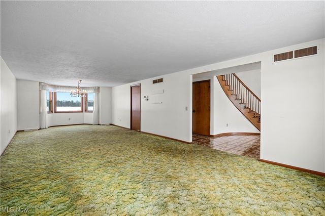 39738 Banks Road, Grafton, OH 44044