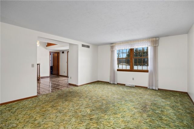 39738 Banks Road, Grafton, OH 44044