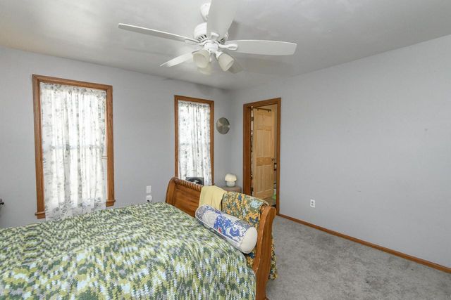 471 W South STREET, Oconomowoc, WI 53066