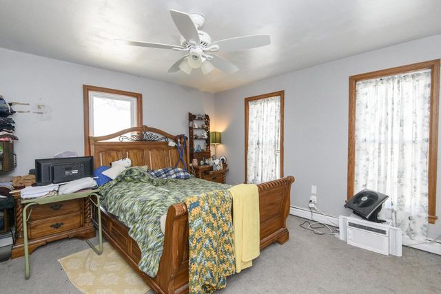 471 W South STREET, Oconomowoc, WI 53066