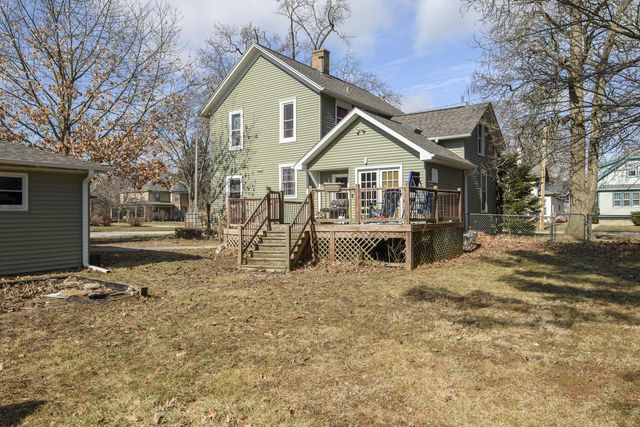 471 W South STREET, Oconomowoc, WI 53066