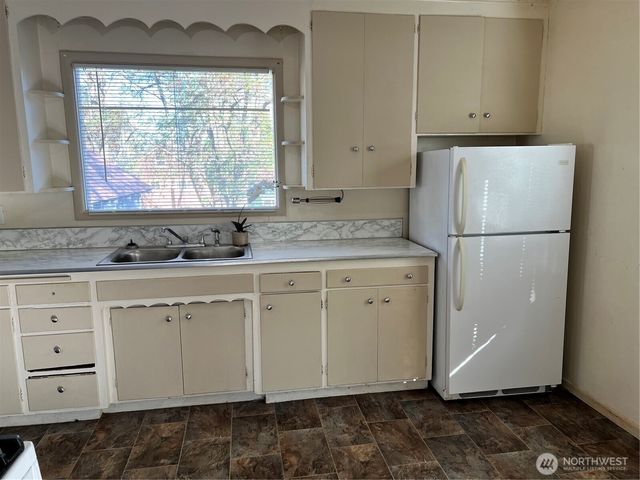 1205 E Maple Street, Bellingham, WA 98225