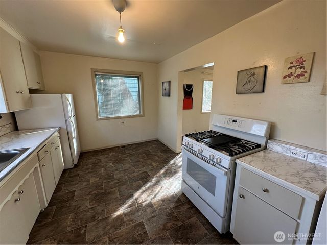 1205 E Maple Street, Bellingham, WA 98225