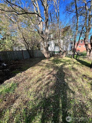 1205 E Maple Street, Bellingham, WA 98225