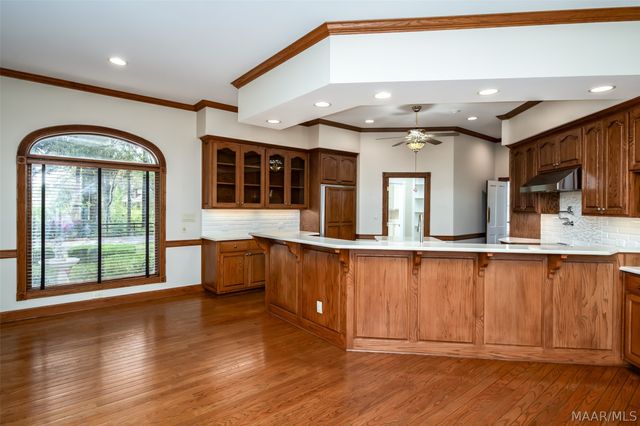 124 Glynlakes Drive, Pike Road, AL 36064