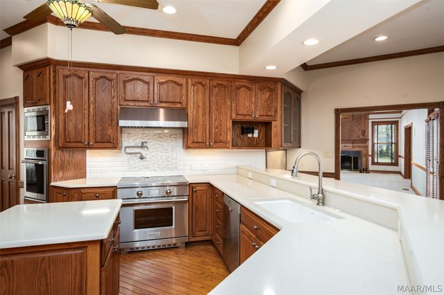 124 Glynlakes Drive, Pike Road, AL 36064