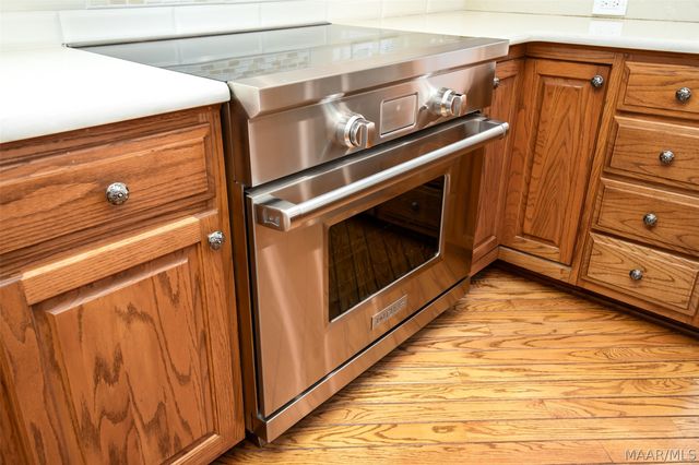 124 Glynlakes Drive, Pike Road, AL 36064