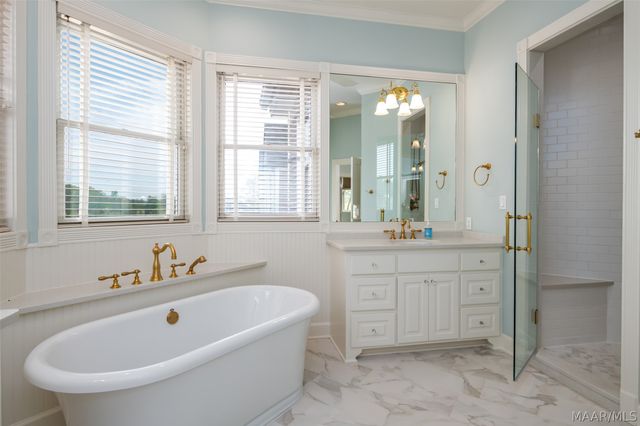 124 Glynlakes Drive, Pike Road, AL 36064