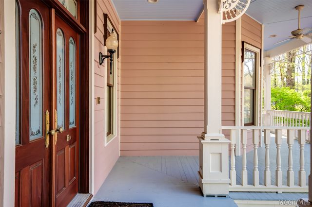 124 Glynlakes Drive, Pike Road, AL 36064