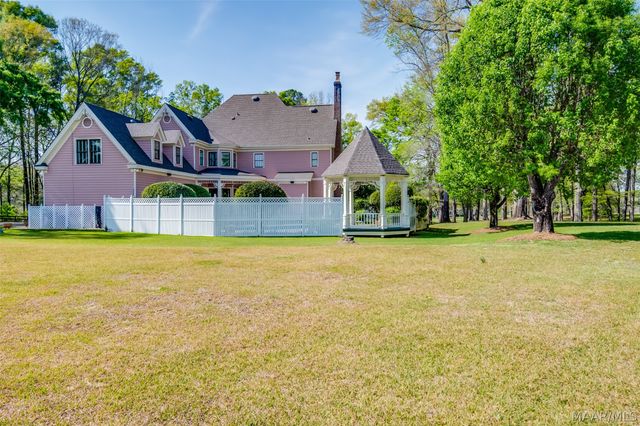 124 Glynlakes Drive, Pike Road, AL 36064