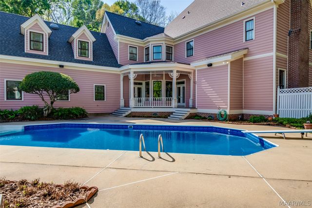 124 Glynlakes Drive, Pike Road, AL 36064