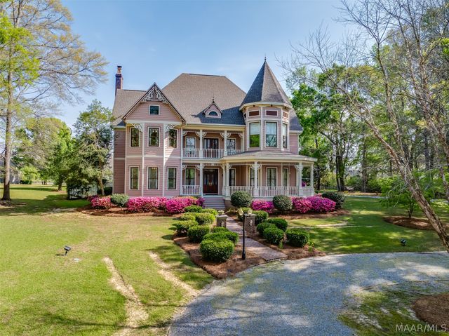 124 Glynlakes Drive, Pike Road, AL 36064