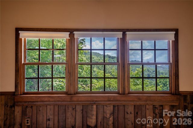 45 Mountain View Avenue, Black Mountain, NC 28711