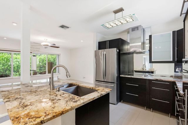 425 NE 20TH Street, Boca Raton, FL 33431