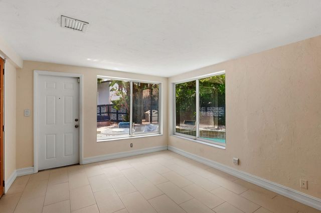 425 NE 20TH Street, Boca Raton, FL 33431