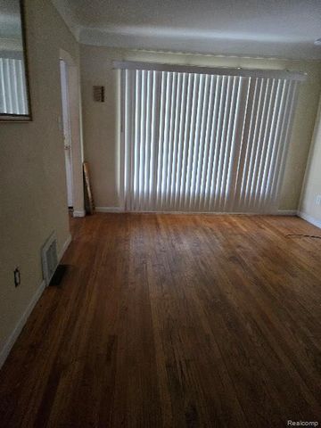 19341 Blackstone Street, Detroit, MI 48219