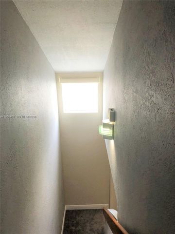 15820 SW 91st Ct C, Palmetto Bay, FL 33157