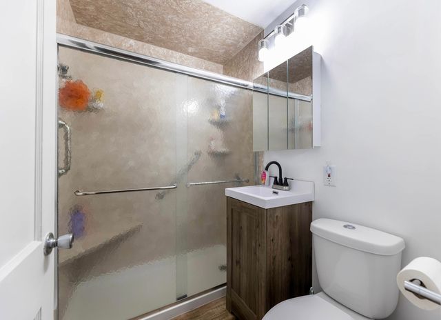 1617 Glenwood Avenue, Joliet, IL 60435