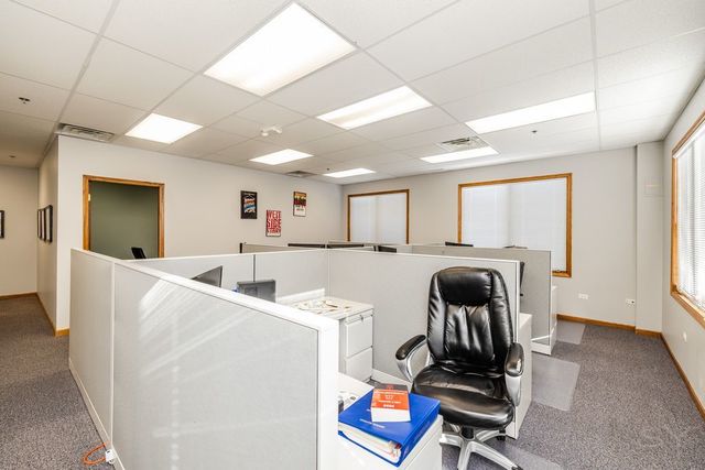 1510 Plainfield Road 4, Darien, IL 60561