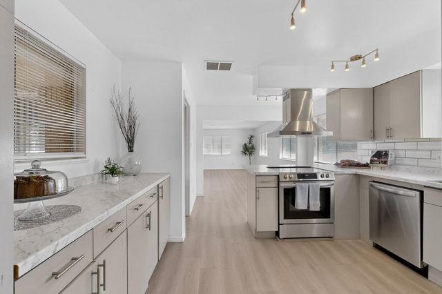 10302 San Gabriel Road NE, Albuquerque, NM 87111