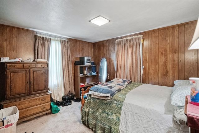 5 Kerry Dr, Springfield, MA 01118