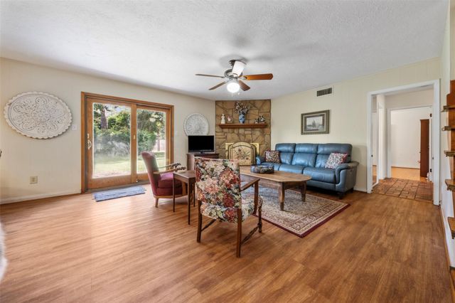 1400 Buttercup Lane, Houston, TX 77339
