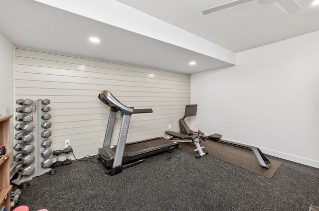 5716 NE Sherman Court, Ankeny, IA 50021