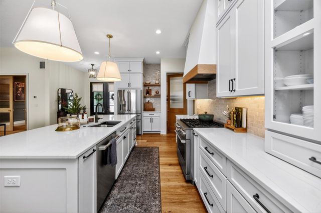 5716 NE Sherman Court, Ankeny, IA 50021