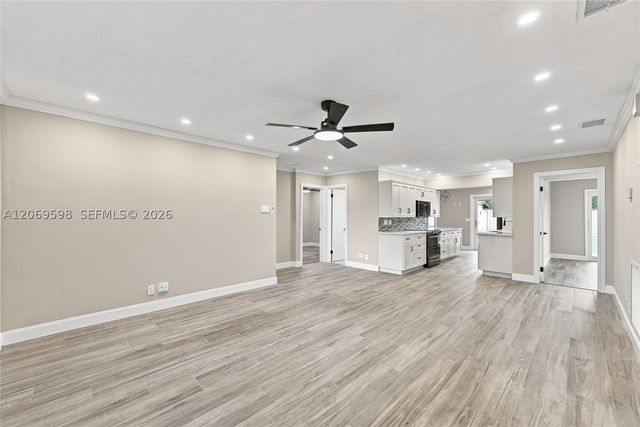 450 SW 1st St, Boca Raton, FL 33432