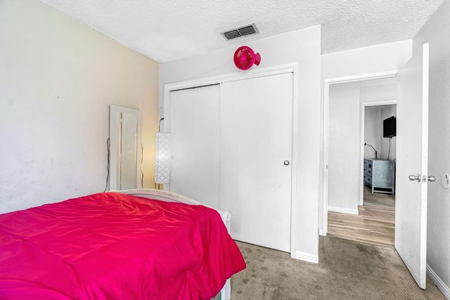 4883 E Geary Street, Fresno, CA 93725