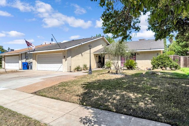 4883 E Geary Street, Fresno, CA 93725