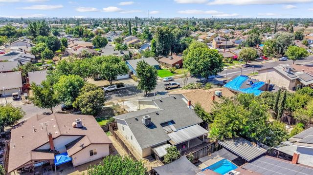 4883 E Geary Street, Fresno, CA 93725