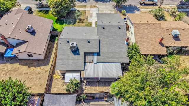 4883 E Geary Street, Fresno, CA 93725