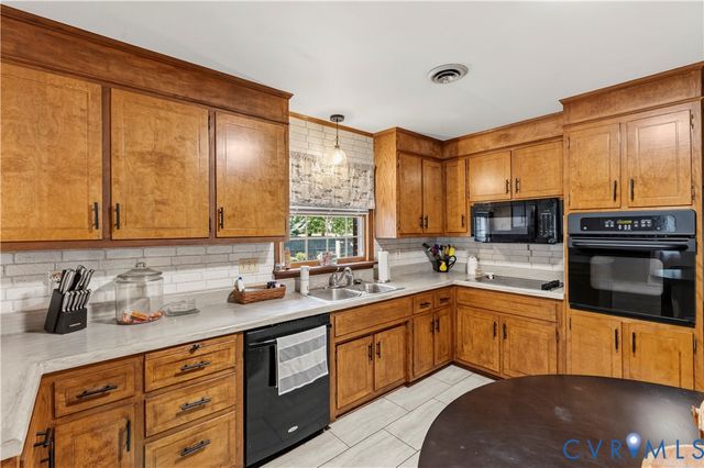 14500 Alberta Ct, Chester, VA 23836