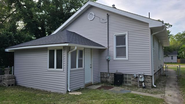 927 28th Avenue, Lake Station, IN 46405