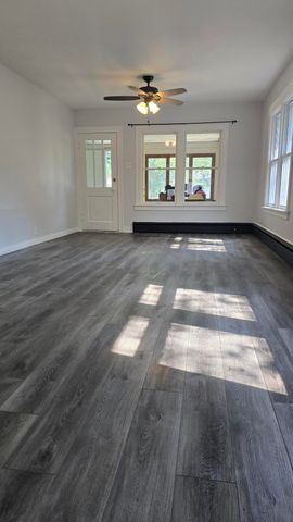 927 28th Avenue, Lake Station, IN 46405