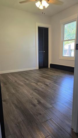 927 28th Avenue, Lake Station, IN 46405