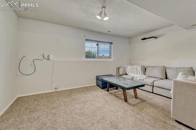 1524 Shane Circle, Colorado Springs, CO 80907