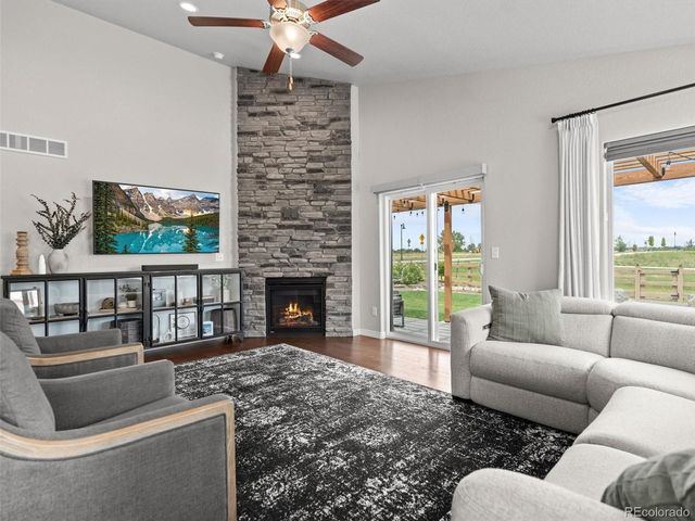 1242 Larimer Ridge Pkwy, Timnath, CO 80547