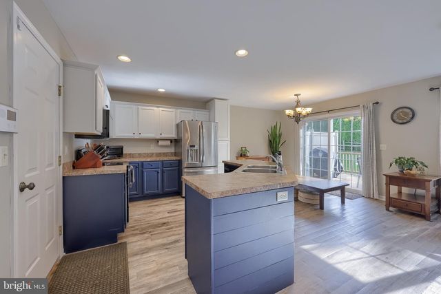 406 MOUNT OLIVE LN, Ephrata, PA 17522