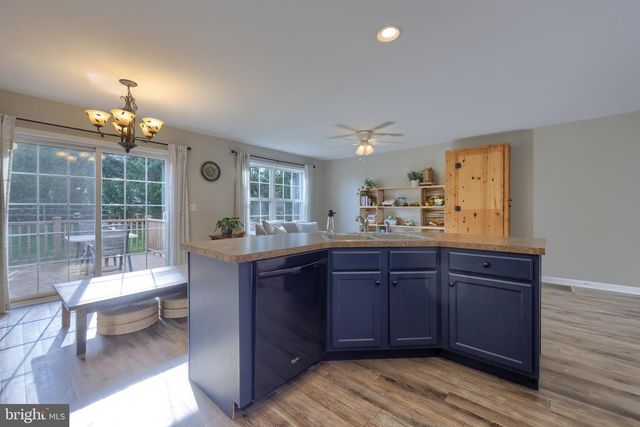 406 MOUNT OLIVE LN, Ephrata, PA 17522