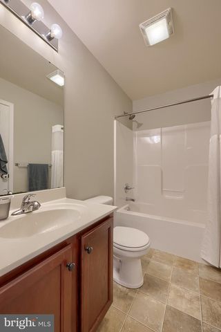 406 MOUNT OLIVE LN, Ephrata, PA 17522