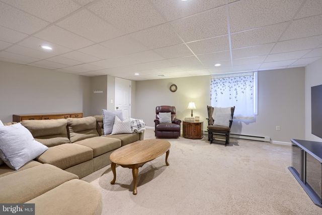 406 MOUNT OLIVE LN, Ephrata, PA 17522