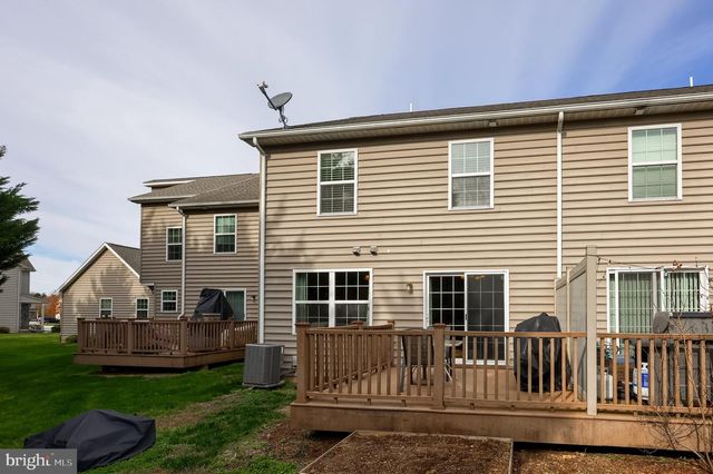 406 MOUNT OLIVE LN, Ephrata, PA 17522