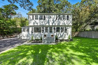 30 Atlantic St, Gloucester, MA 01930