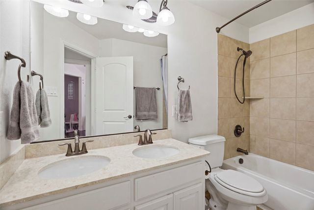 6517 Valencia Grove Pass, Fort Worth, TX 76132